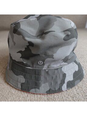 Lululemon  Womens Bucket Hat Camo Orange Reversible Camouflage Both Ways